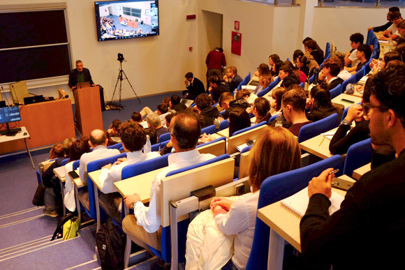 I lavori c/o l'auditorium del GSSI I lavori c/o l'auditorium del GSSI